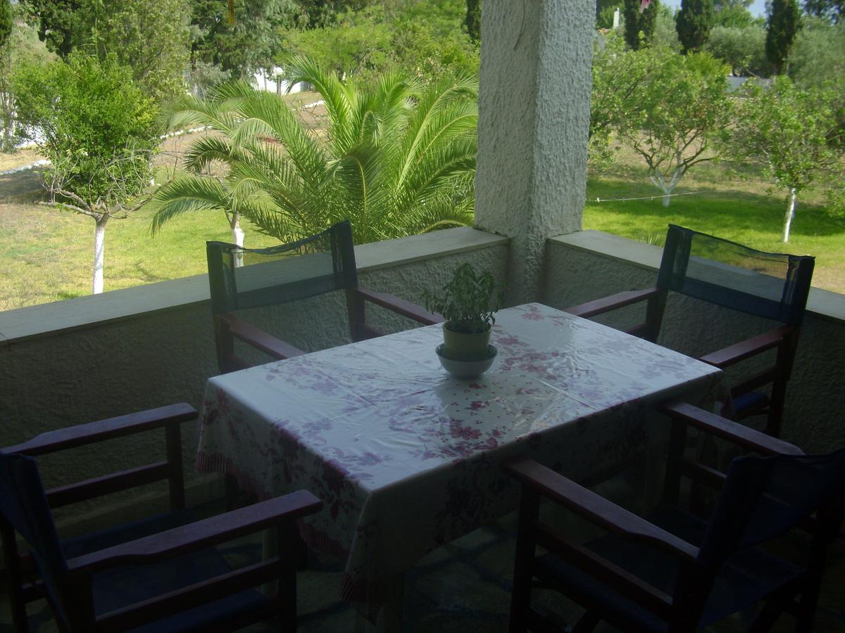 Villa Zoi Thronion Exteriör bild